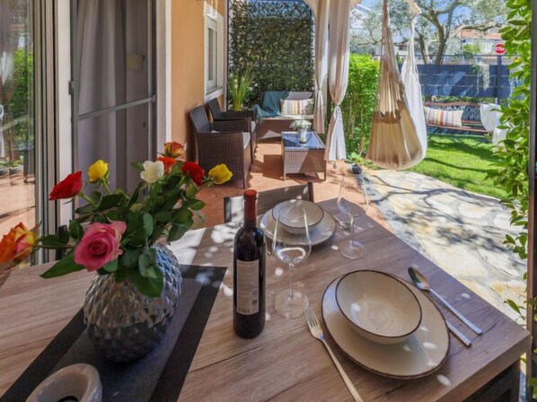 Outdoor dining - Apartment Tea by Interhome (Umag/Murine)