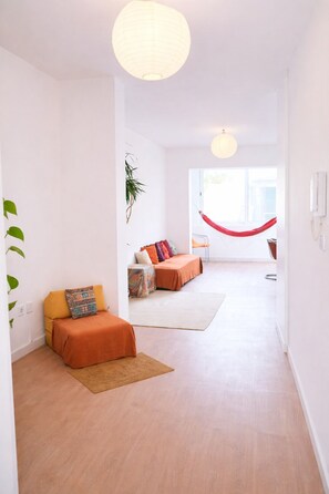 Interior - City center Apartment with Stunning River View (Porto)