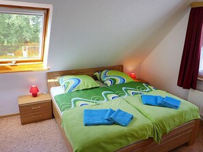 2 bedrooms, free Internet