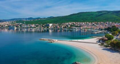 Vacation home Divna by Interhome