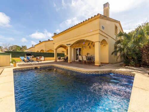 Sargantana by Interhome