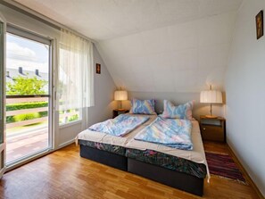 4 bedrooms