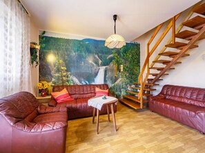 TV - Cyklamen by Interhome (Balatonmariafurdo)