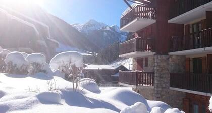 Cozy 27m² apartment for 4 with pool and parking in Arêches-Beaufort
