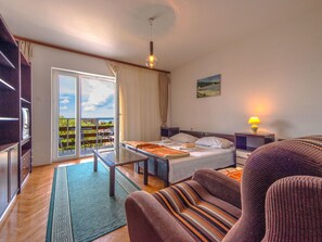 3 bedrooms, internet