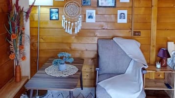 4 dormitoris, planxa i posts de planxar, wifi i roba de llit