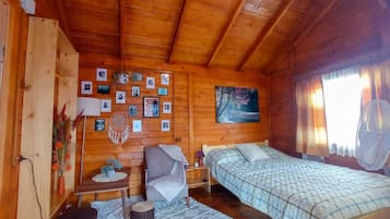 4 dormitoris, planxa i posts de planxar, wifi i roba de llit