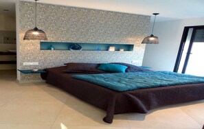 5 bedrooms, iron/ironing board, travel cot, free WiFi