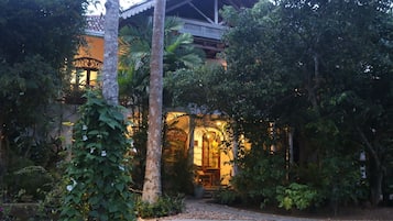 住宿正面