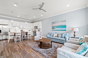 TV, libri, biblioteca musicale, videoteca