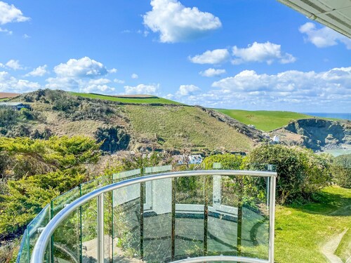 Shellseekers - Two Bedroom Cottage, Sleeps 4