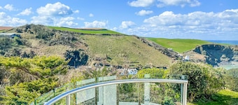 Shellseekers, lovely views across Port Isaac