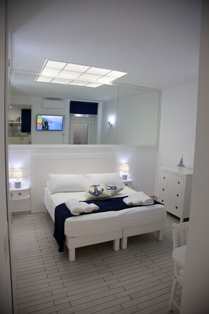 1 bedroom - The Holy Mary inside (Tropea)