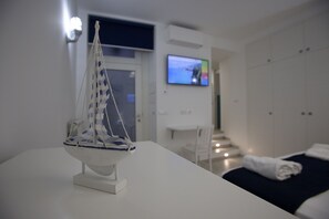 1 bedroom - The Holy Mary inside (Tropea)