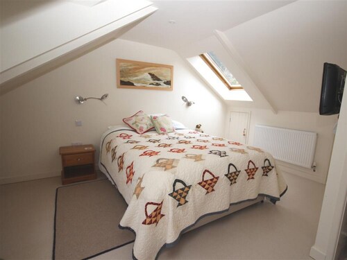 Captains Cottage - Four Bedroom Cottage, Sleeps 7