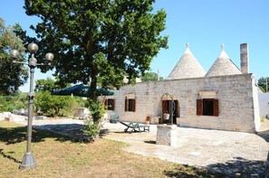 Terrace/patio - TRULLO CINQUENOCI -Micele Holiday Houses (Locorotondo)