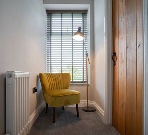 Interior - Cosy Nook - Central Windermere home by LetMeStay (Windermere)