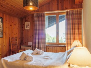 3 chambres, bureau, accès Internet