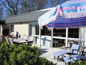 屋外ダイニングエリア