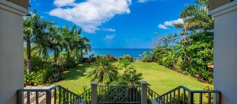 Beachfront Potrero: nice 7-BR villa, chef included - Casa Royal