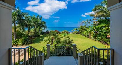 Beachfront Potrero: nice 7-BR villa, chef included - Casa Royal