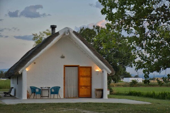 Exterior - Traditional house with charm (Sant Jaume d'Enveja)