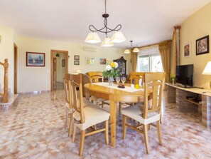Dining - Vacation home Jardi by Interhome (Deltebre)