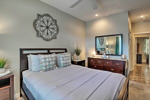4 bedrooms, laptop workspace, iron/ironing board, Internet - 7 Mi to Dtwn Denver: Arvada Home w/ Patio (Arvada)