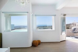 Interior - Cinnamon Villa with Private Hot Tub and Panoramic View (Pyrgos Kallistis)