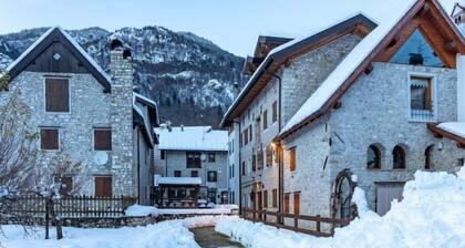 Albergo Diffuso - Cjasa Ustin by Interhome