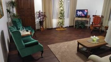 Smart-tv, boeken, een muziekbibliotheek en een filmbibliotheek