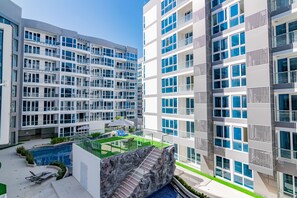 Exterior - Centara Grand Avenue by Pattaya Holiday (Pattaya)