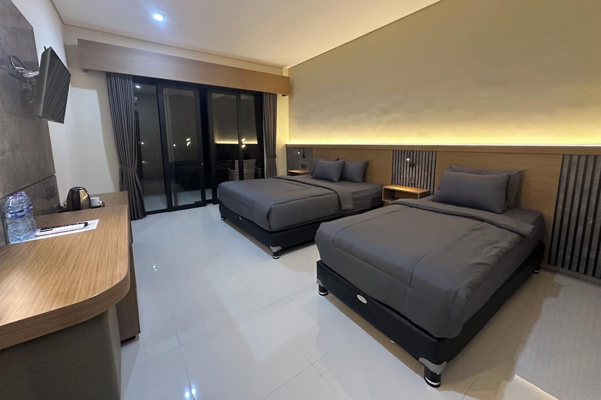 Superior Triple Room, Park View