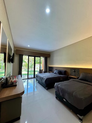 Superior Triple Room, Park View | Hypo-allergenic bedding, minibar, desk, soundproofing - Puri Bali Lovina (Buleleng)