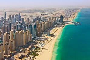 Exterior - City Nights - JBR Rimal 4 Tower (Dubai)