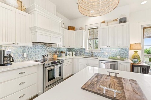 Open-Concept, Cinnamon Shore Home w/ Access to Many Resort-Style Amenities