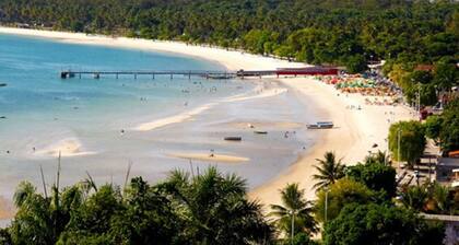 Residence Bahiana facing the sea.