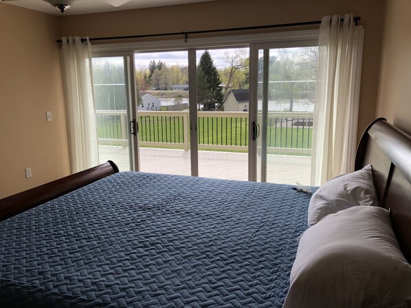 3 chambres, fer et planche à repasser, Wi-Fi gratuit, draps fournis