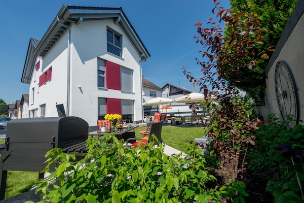 Große und kleine Ferienwohnungen und Zimmer zum Kombinieren (bis zu 24 Personen)