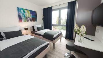 9 Schlafzimmer, Schreibtisch, kostenloses WLAN, Bettwäsche