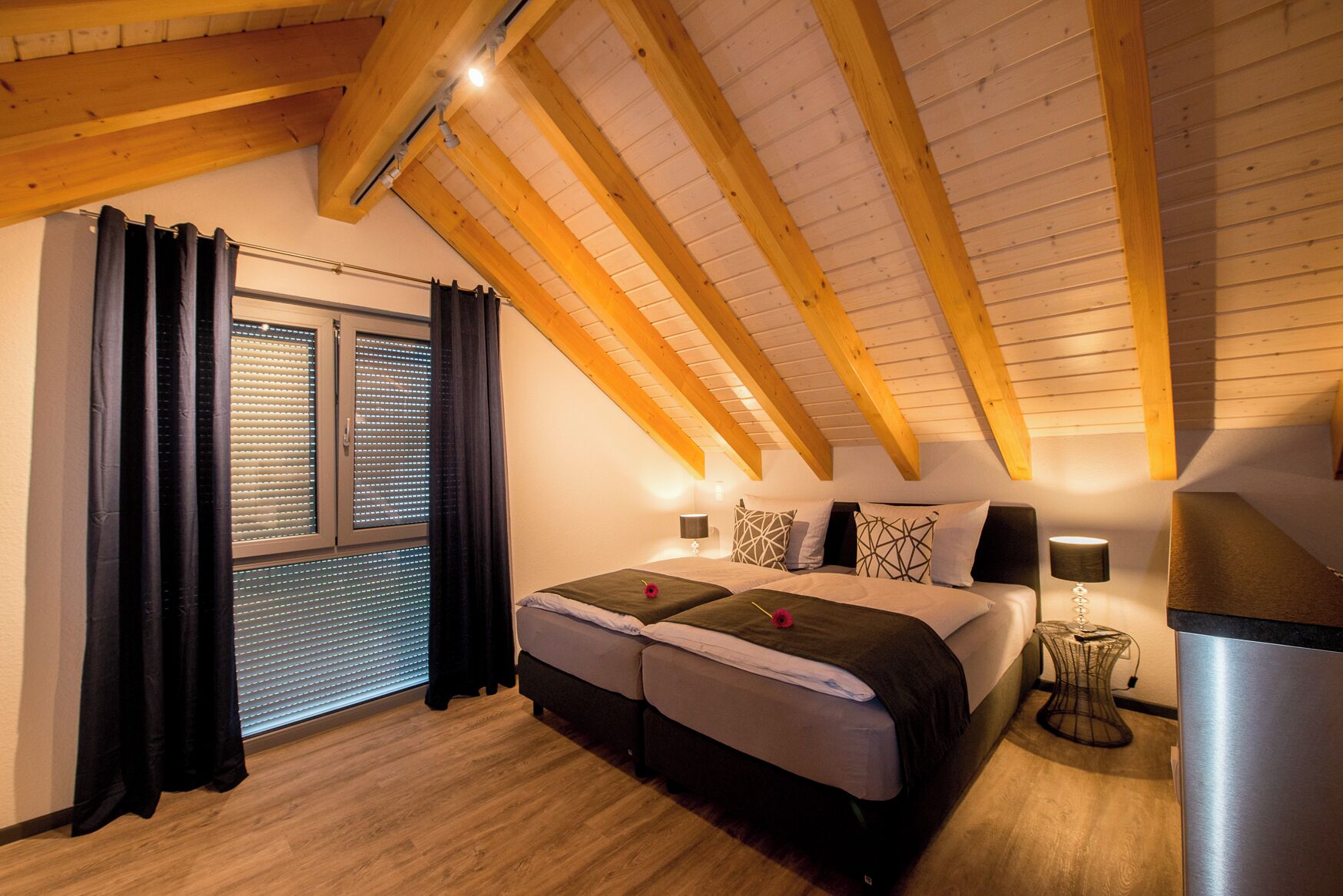 9 chambres, bureau, Wi-Fi gratuit, draps fournis