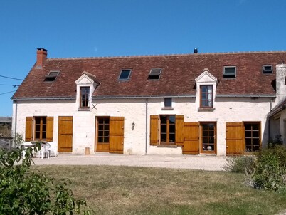 Modernised one bedroom house in the heart of the Touraine countryside