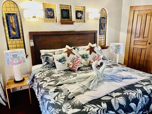 9 bedrooms, in-room safe, desk, iron/ironing board - The Dock Resort: Includes boat for snorkeling out at the reef ! NEW LOW PRICE ! (west end)