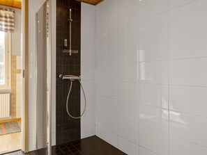 Bathroom - Kinttaanpirtti by Interhome (Salla)