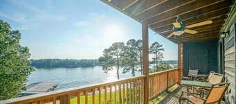 Million  dollar VIEW, SLEEPS 6, KING, QUEEN, 2 DAY BEDS WITH ALL LINENS, 4 TVs
