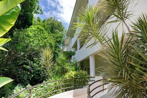 Property grounds - R207. Standard Room King con Balcón. (Playa del carmen)