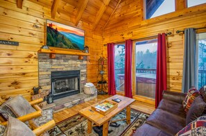 薄型テレビ、暖炉