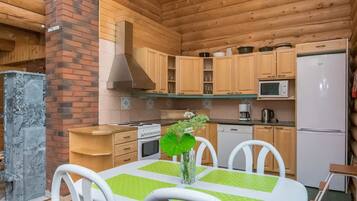 Réfrigérateur, micro-ondes, lave-vaisselle