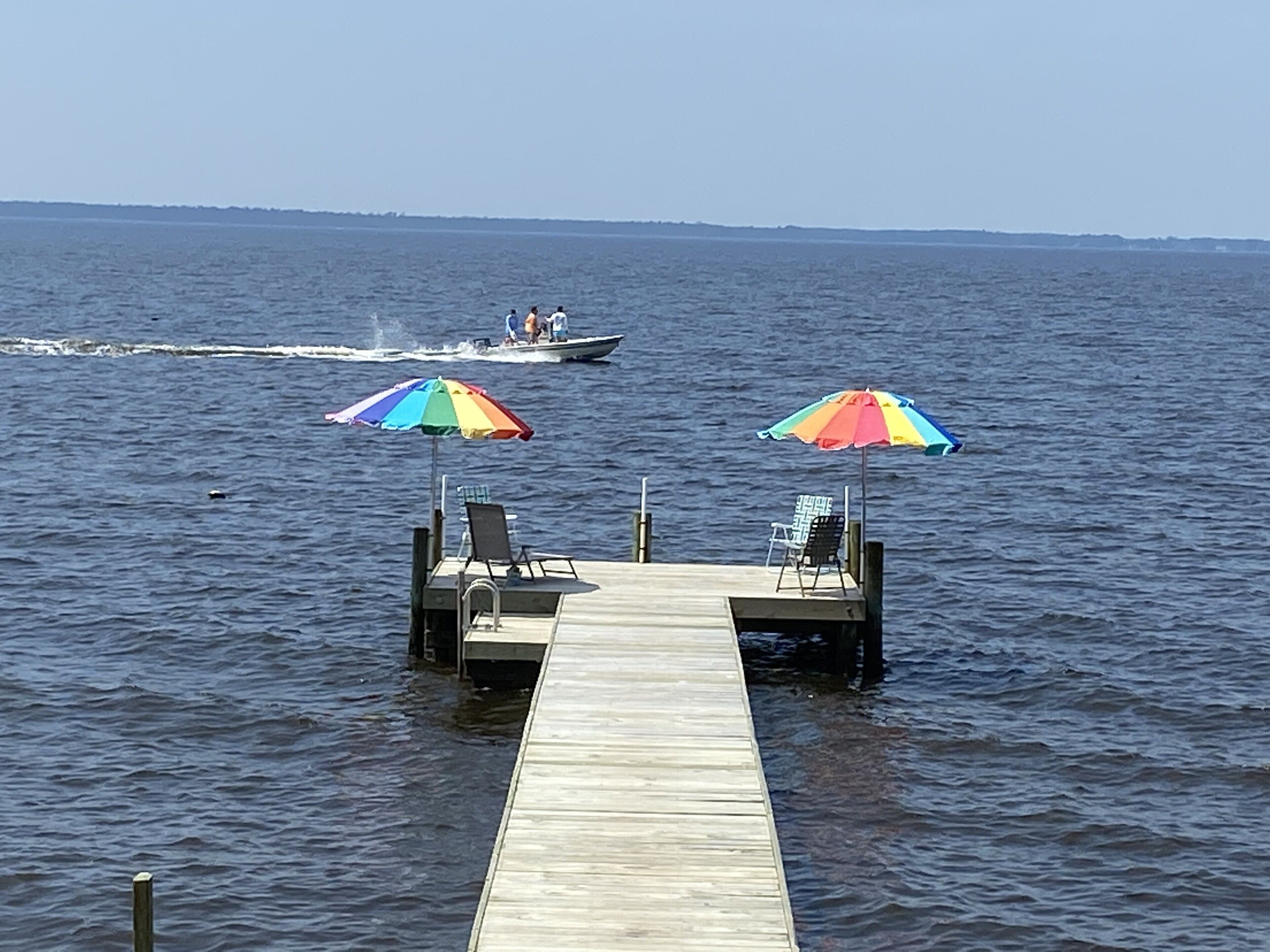 Pamlico Cottage - Waterfront near Bath & Belhaven - Pet Friendly - 3 Bds 2 Baths