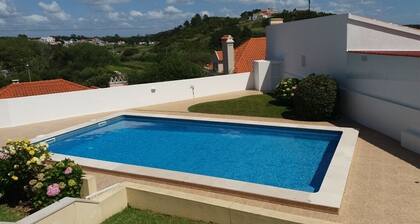 Wonderful villa composed of 3 bedrooms with wardrobes, 2 complete bathrooms.